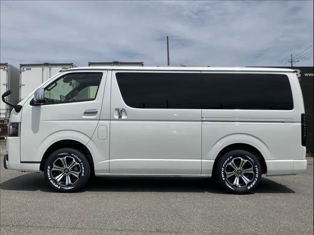 HIACE van 4WD