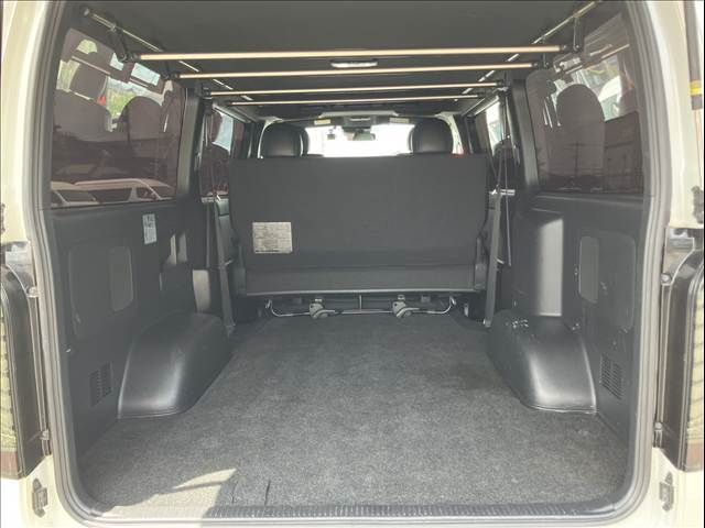 HIACE van 4WD