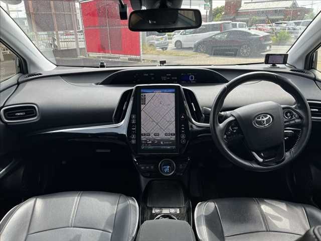 PRIUS PHV