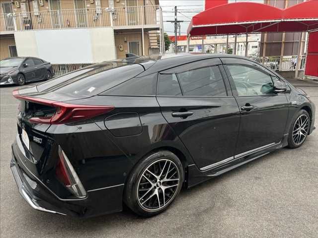 PRIUS PHV