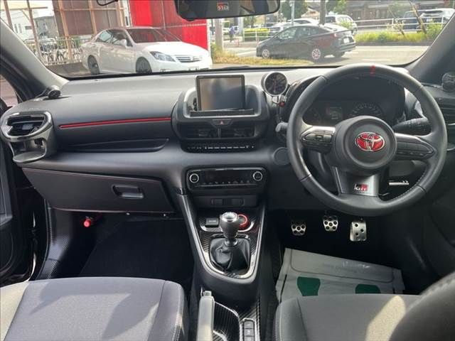 GR YARIS