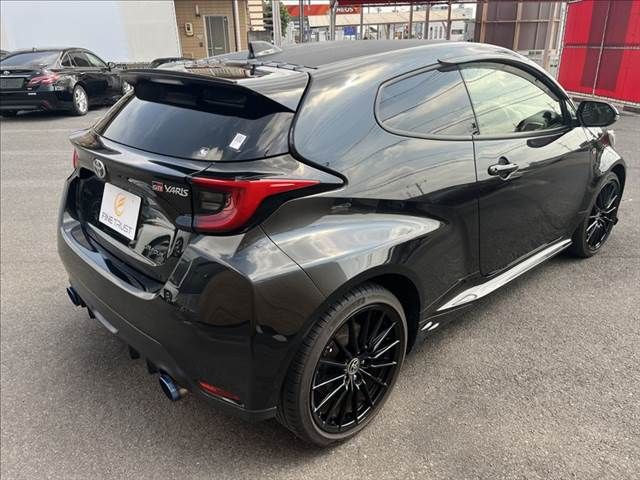 GR YARIS