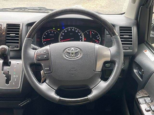 HIACE van 2WD