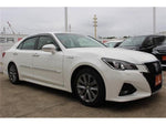 CROWN sedan hybrid