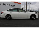 CROWN sedan hybrid