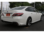 CROWN sedan hybrid