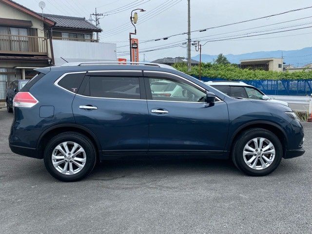 X-TRAIL 2WD