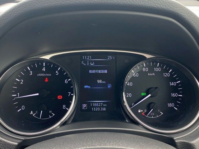 X-TRAIL 2WD