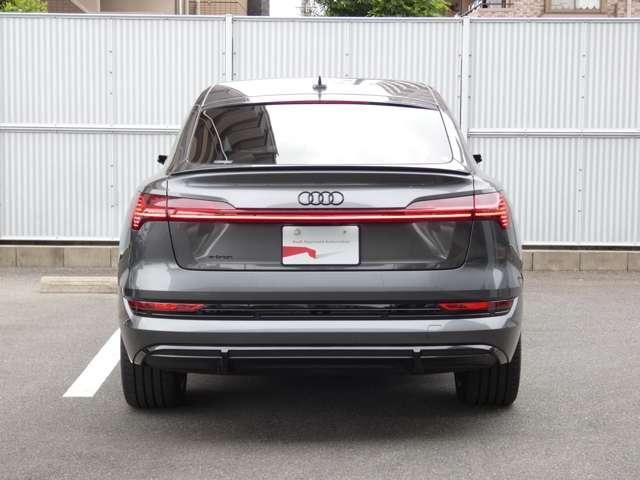 AUDI e-tron SPORTBACK
