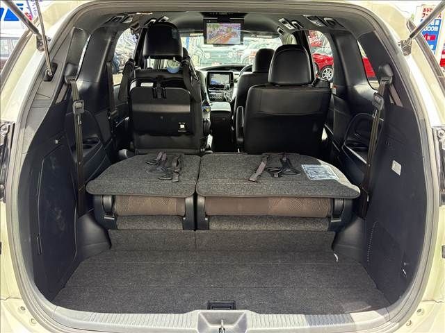 ESTIMA HYBRID 4WD