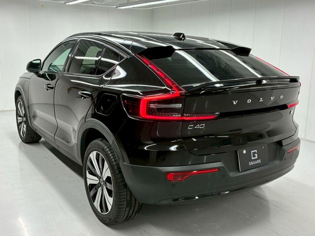 VOLVO C40
