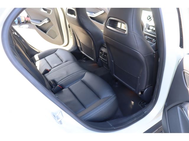 MERCEDES BENZ GLA class