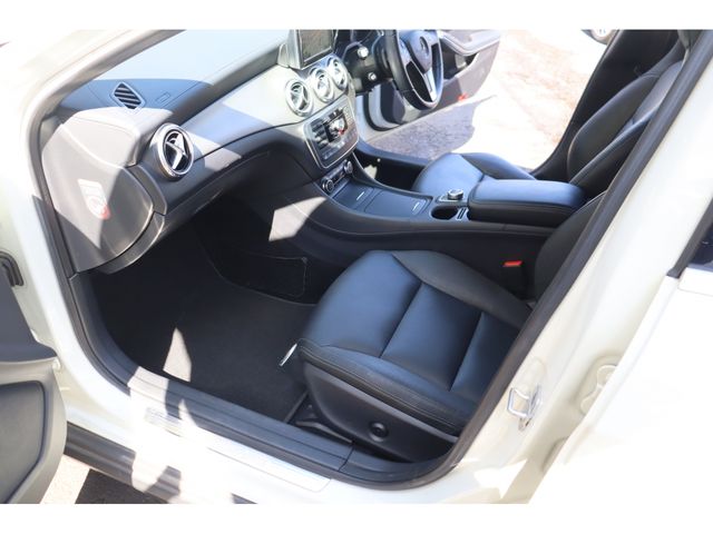 MERCEDES BENZ GLA class