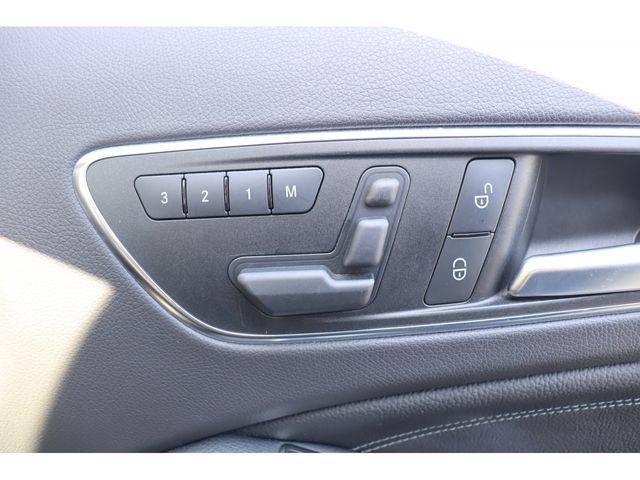 MERCEDES BENZ GLA class
