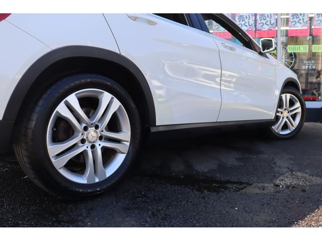 MERCEDES BENZ GLA class