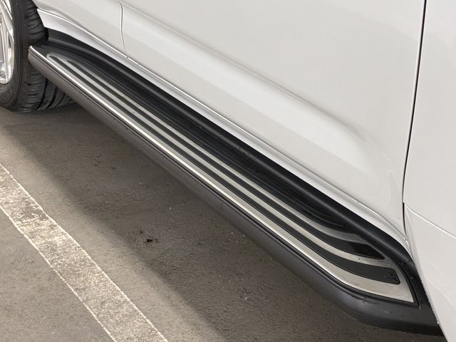 LEXUS LX600