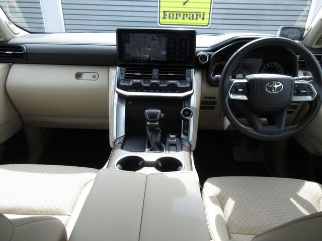 LANDCRUISER wagon