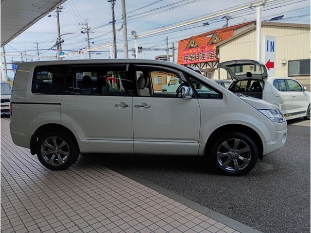 DELICA D:5 4WD