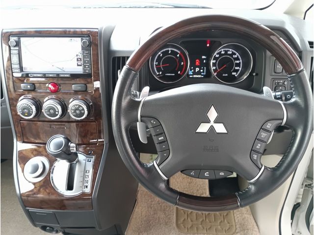 DELICA D:5 4WD