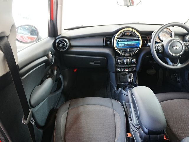 MINI ONE 5DOOR