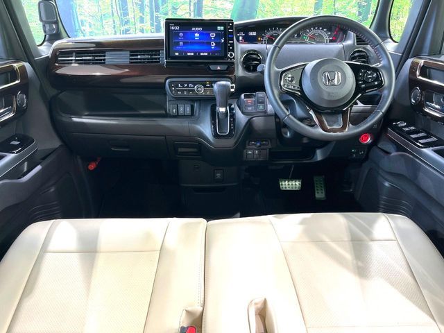 N BOX CUSTOM 4WD
