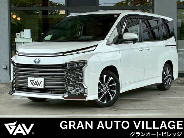 VOXY HYBRID