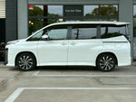 VOXY HYBRID