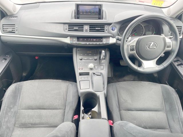 LEXUS CT200h