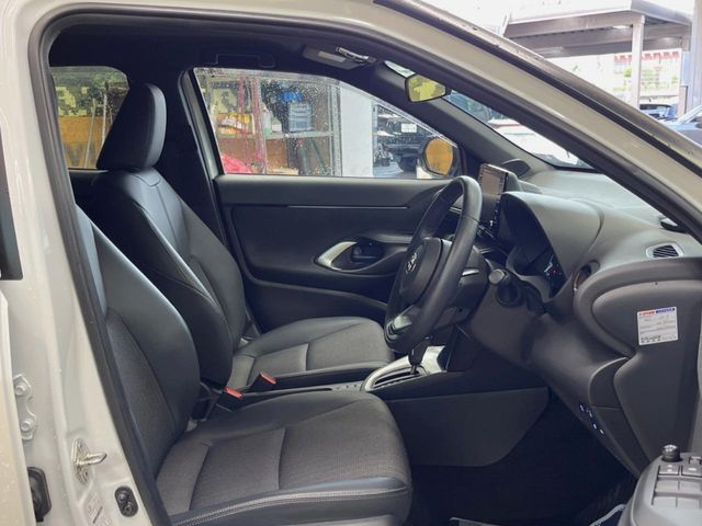 YARIS CROSS HYBRID