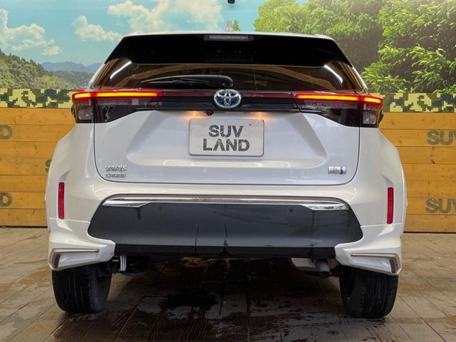 YARIS CROSS HYBRID