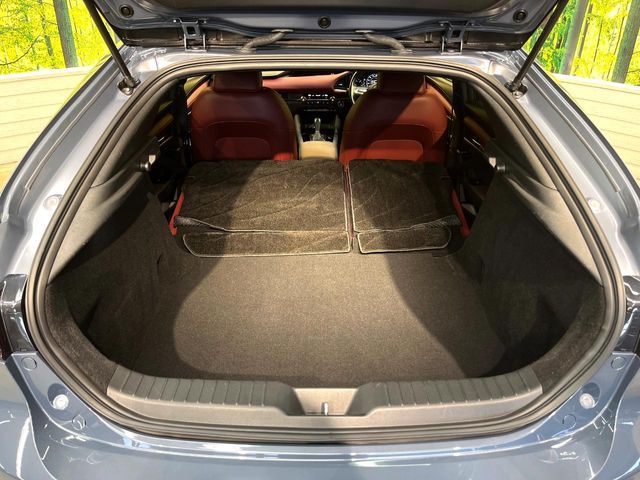 MAZDA3 FASTBACK