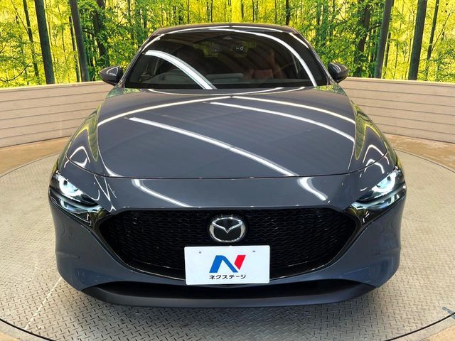 MAZDA3 FASTBACK