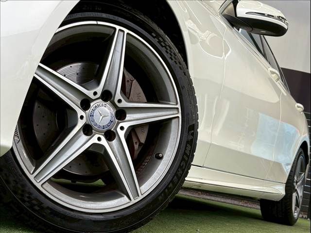 MERCEDES BENZ C class sedan