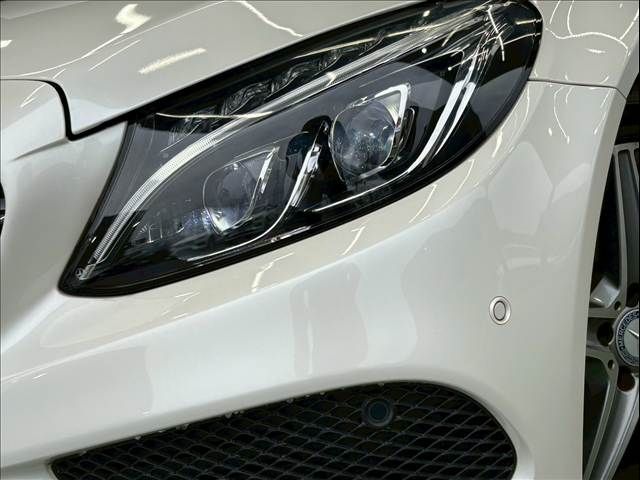 MERCEDES BENZ C class sedan