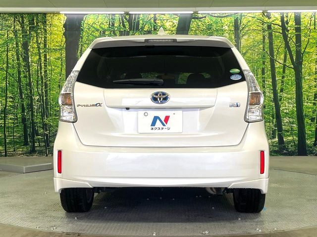 PRIUS Alpha