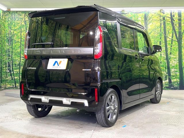 DELICA MINI