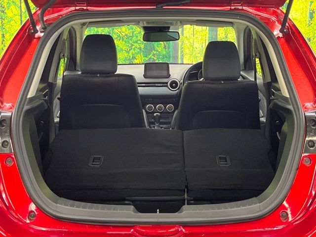 MAZDA2
