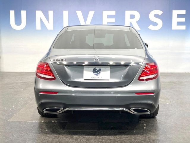 MERCEDES BENZ E class sedan
