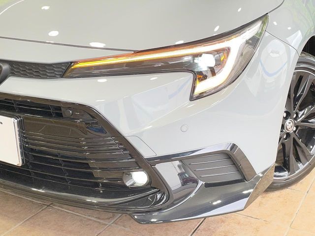 COROLLA TOURING HYBRID