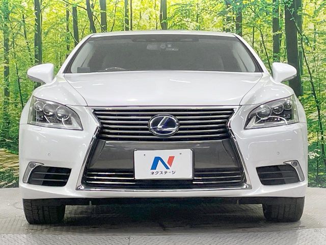LEXUS LS600h