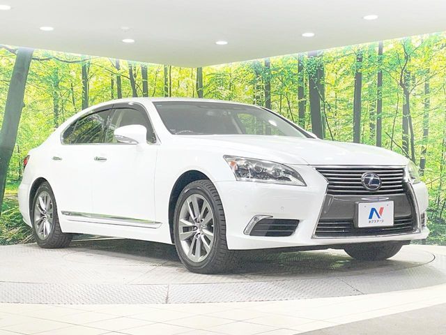 LEXUS LS600h