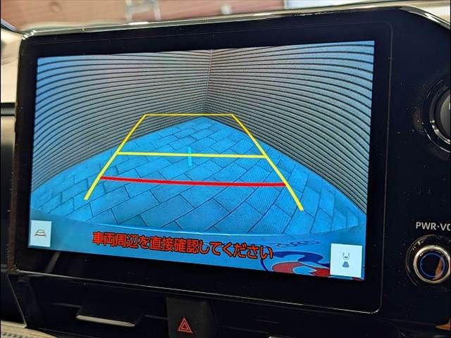 VOXY HYBRID