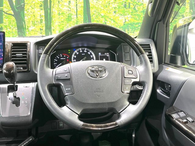 HIACE van 4WD