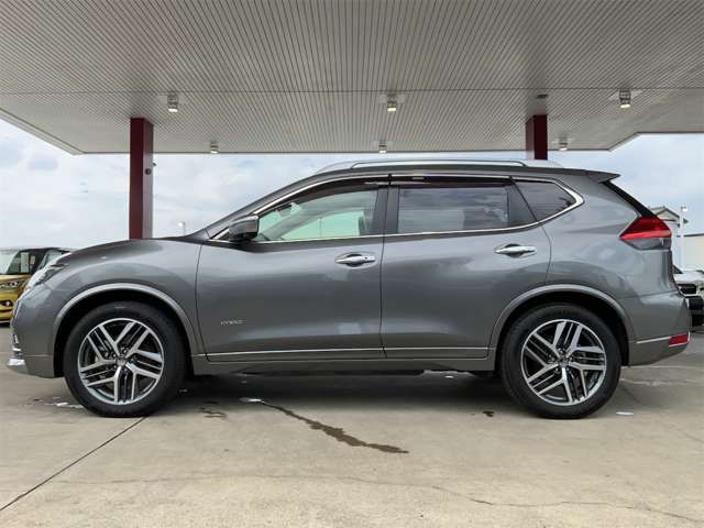 X-TRAIL HYBRID 4WD
