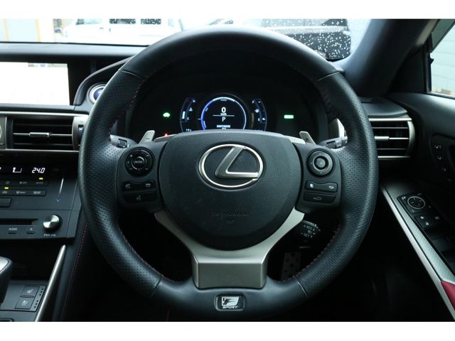 LEXUS IS300h