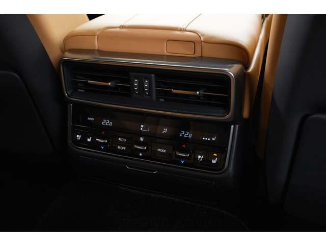 LEXUS LX700h