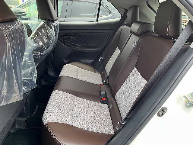 YARIS CROSS