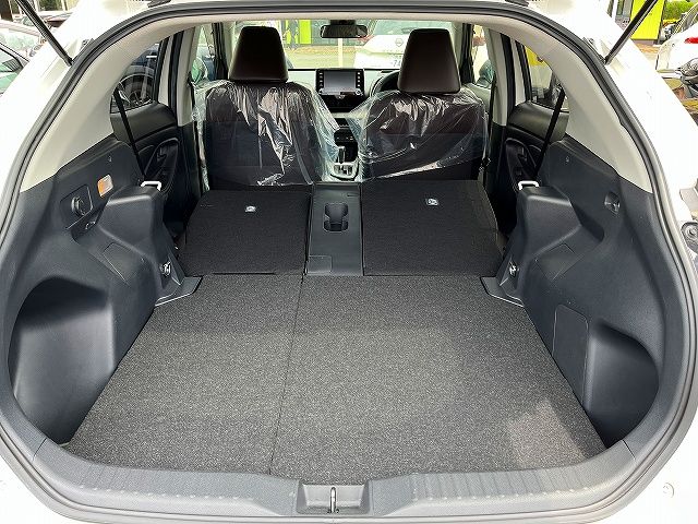 YARIS CROSS
