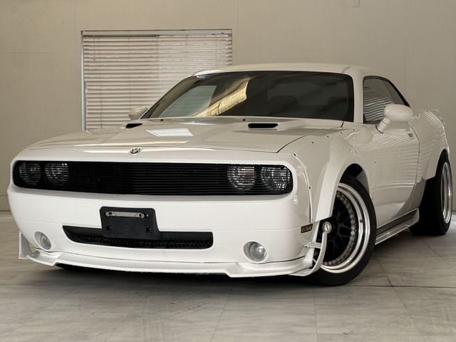 DODGE CHALLENGER