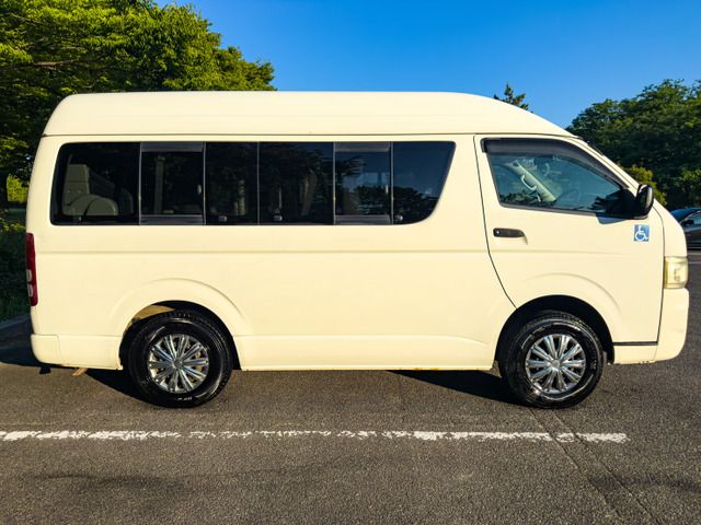 HIACE van 4WD